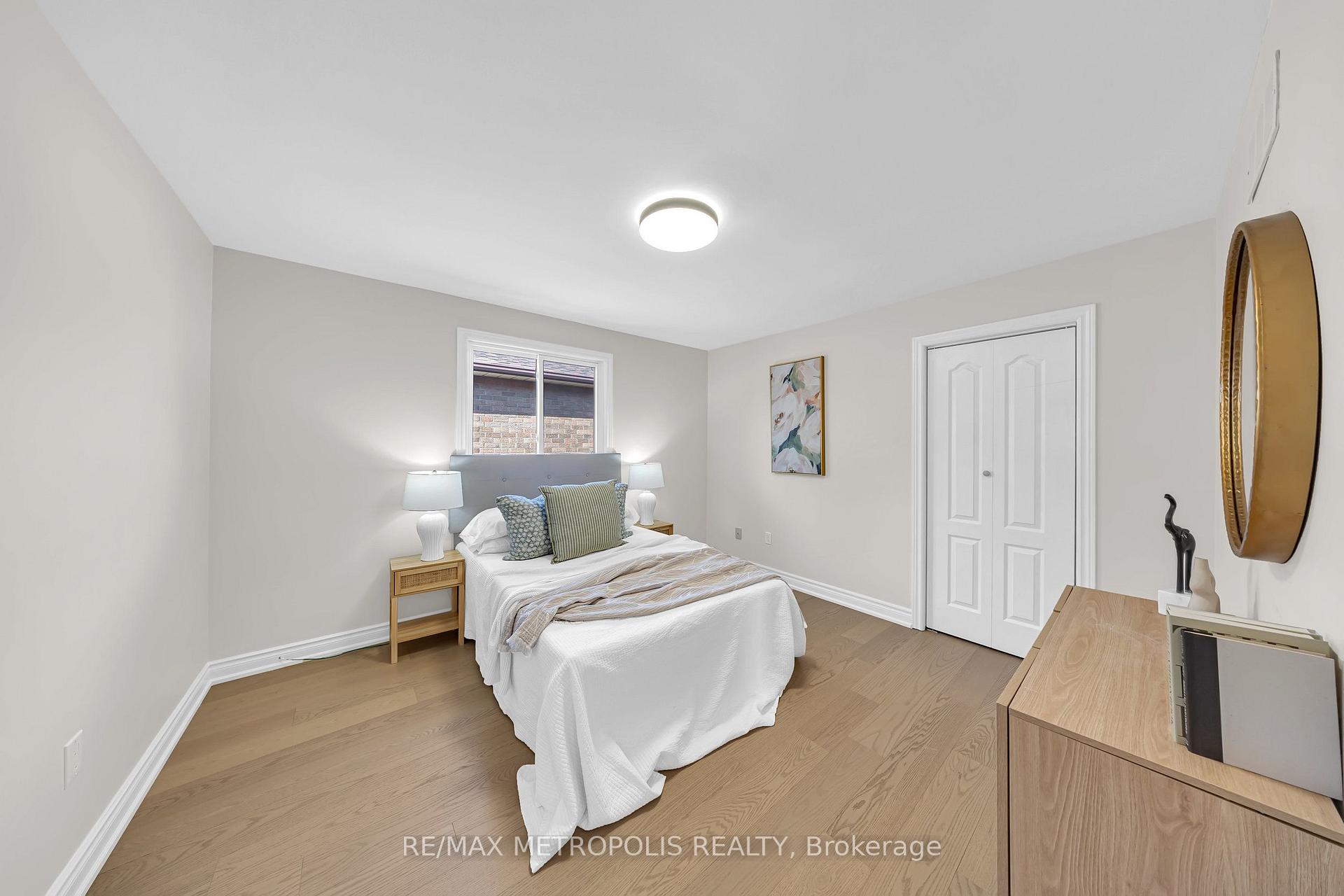 Photo 26 of 296 Thornton Road N, Oshawa, McLaughlin — HOMEH