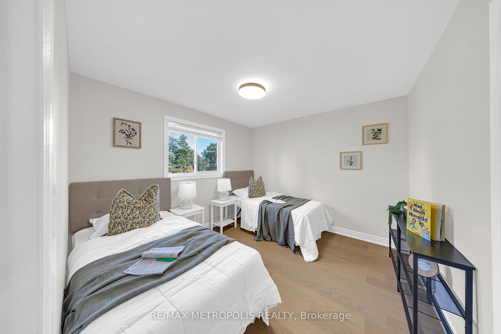 Photo 31 of 296 Thornton Road N, Oshawa, McLaughlin — HOMEH