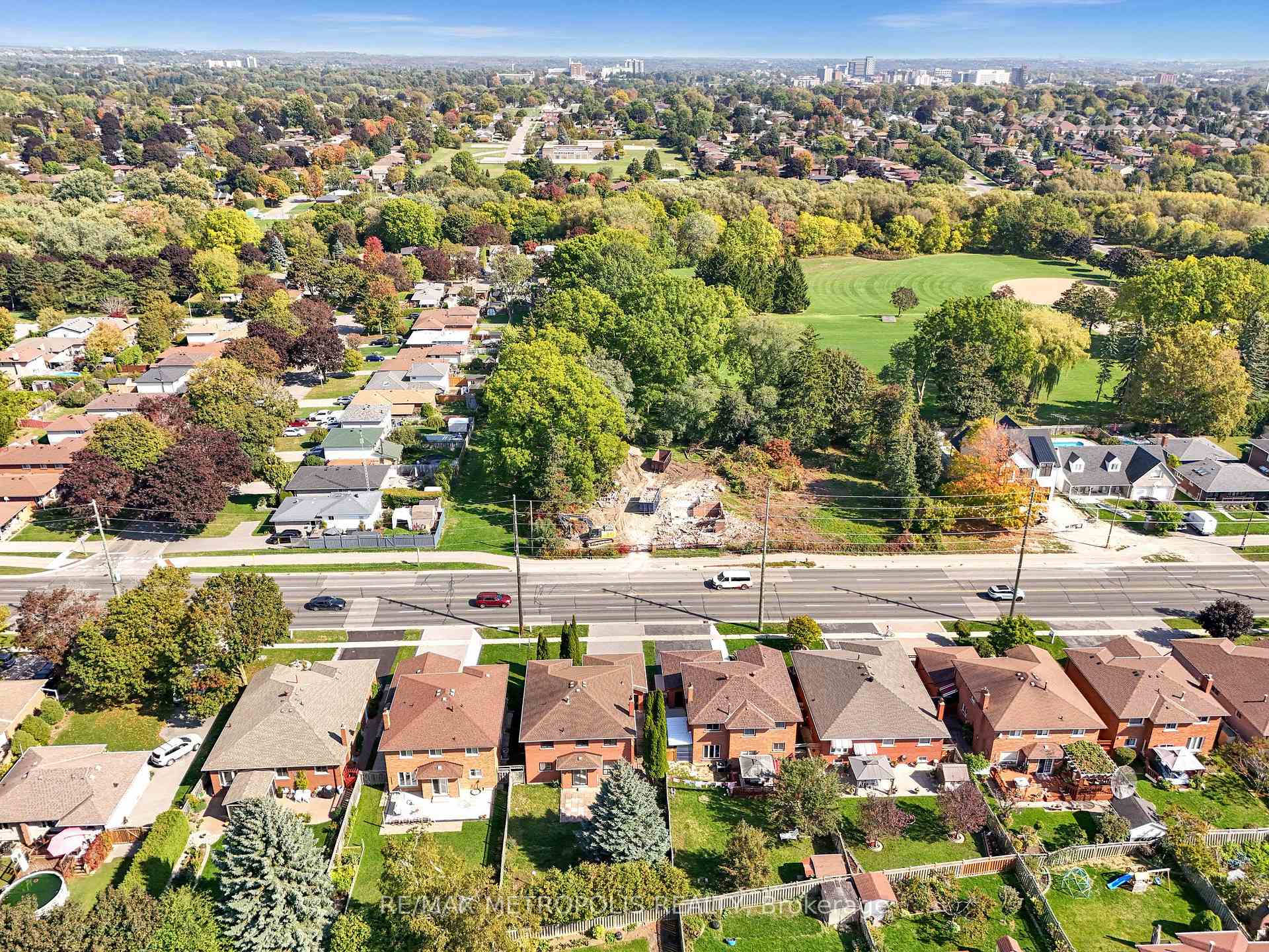 Photo 47 of 296 Thornton Road N, Oshawa, McLaughlin — HOMEH