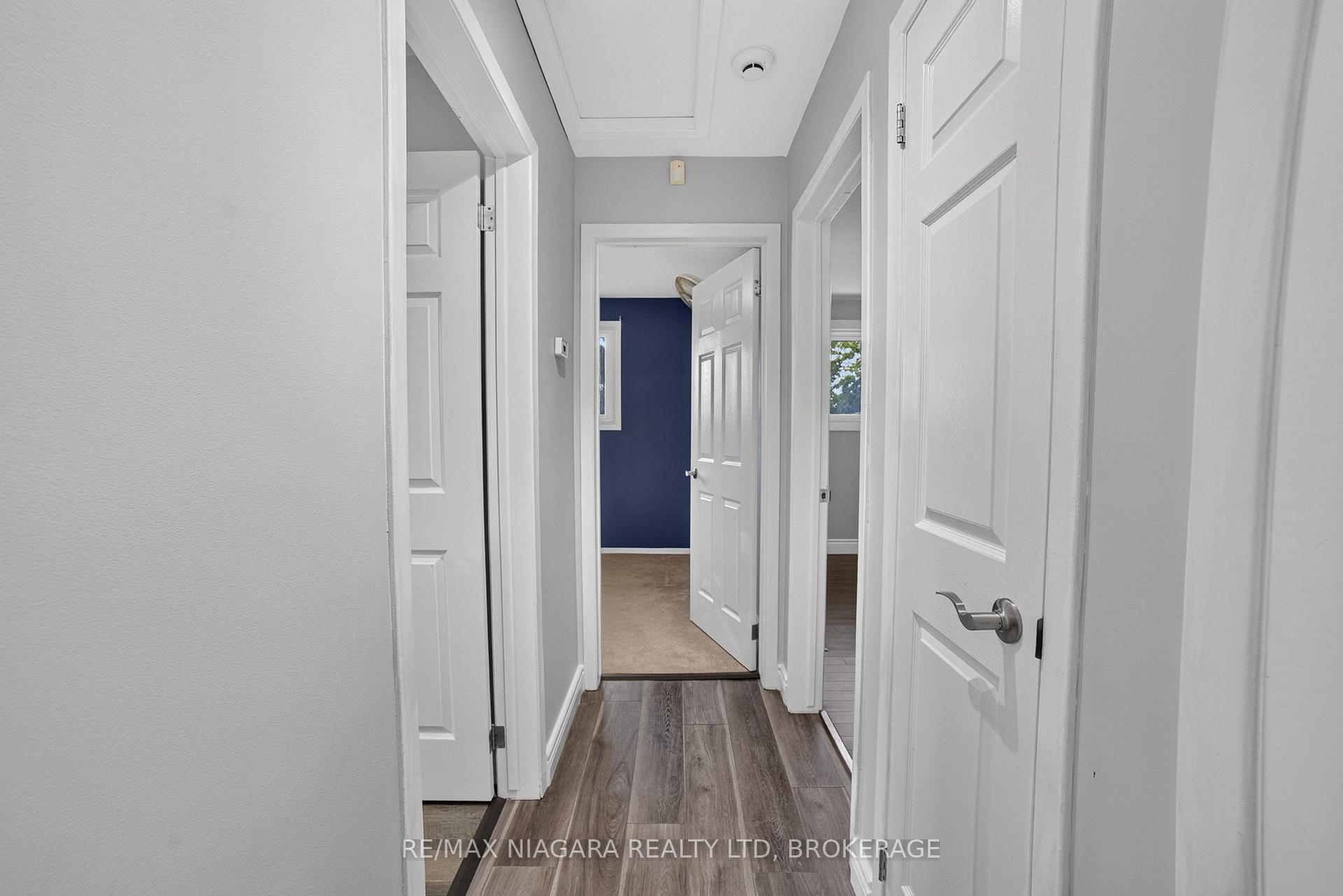 Photo 14 of 4240 Brookdale Drive, Niagara Falls, Ascot — HOMEH