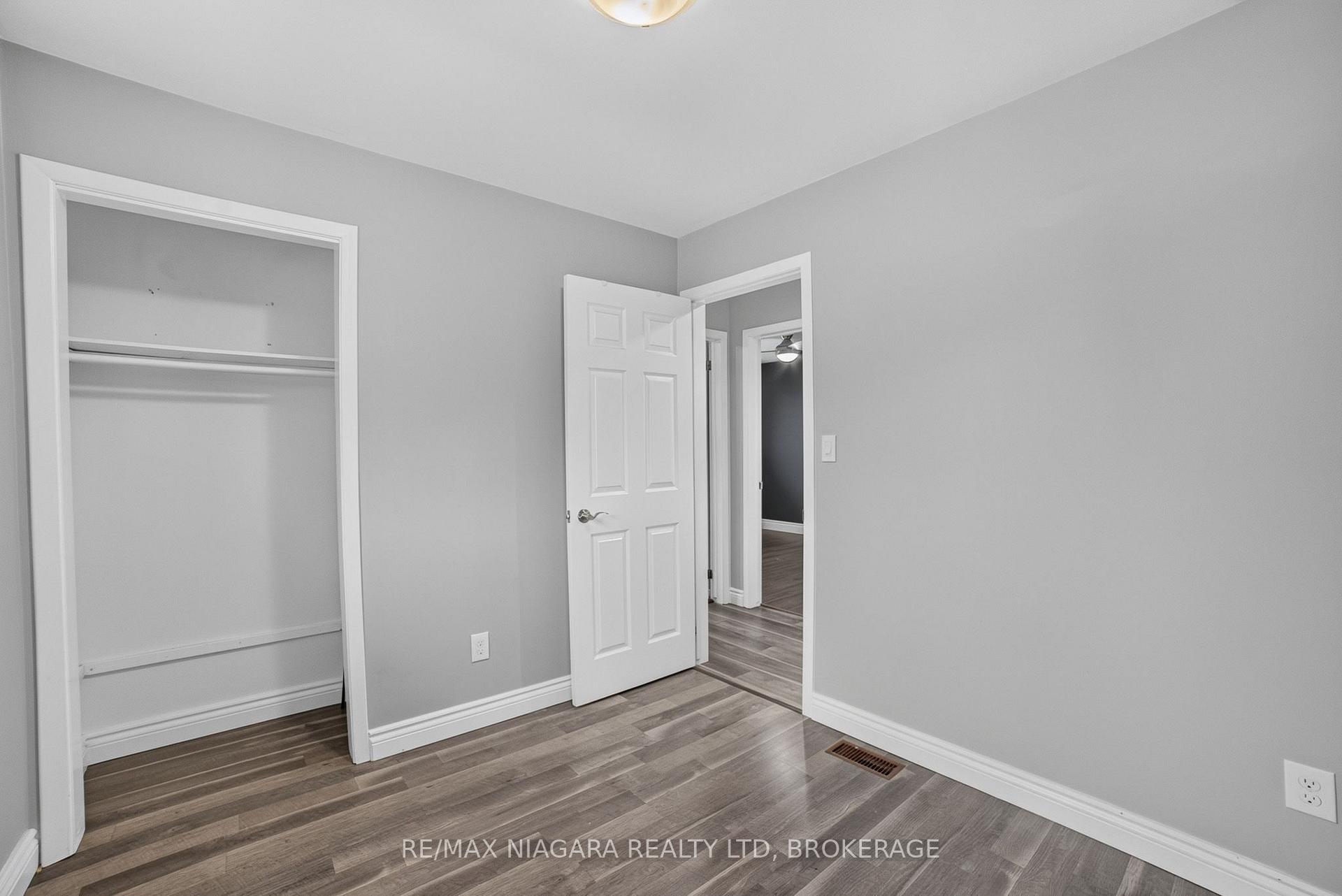 Photo 19 of 4240 Brookdale Drive, Niagara Falls, Ascot — HOMEH