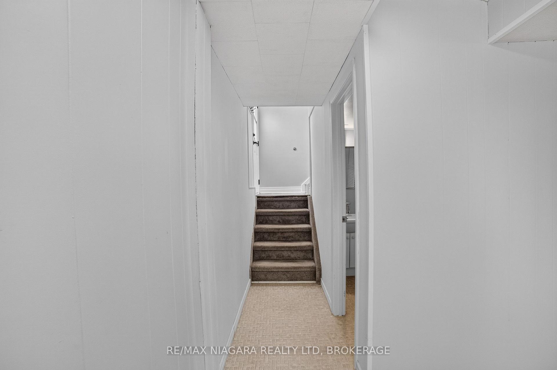 Photo 39 of 4240 Brookdale Drive, Niagara Falls, Ascot — HOMEH