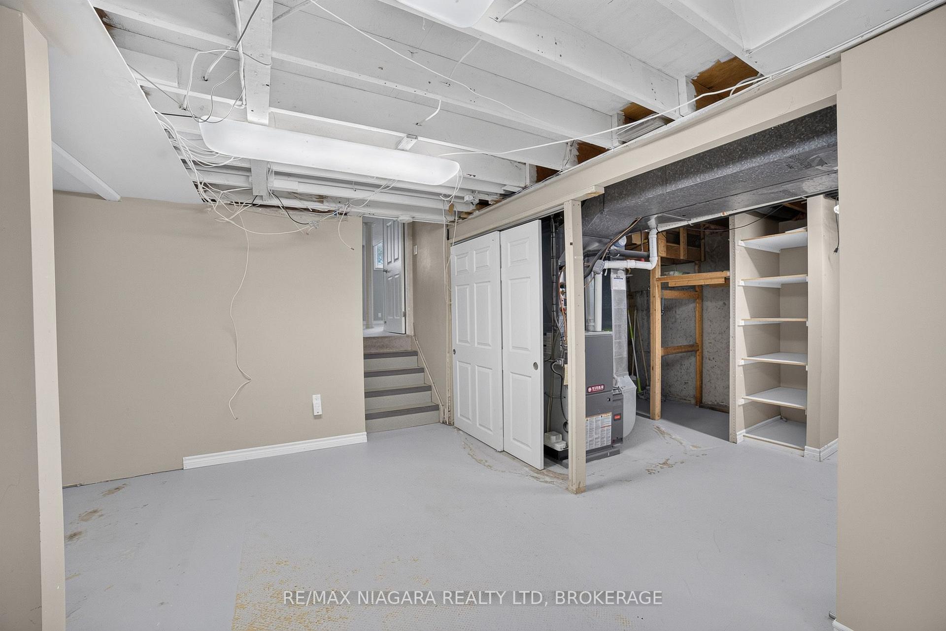 Photo 40 of 4240 Brookdale Drive, Niagara Falls, Ascot — HOMEH