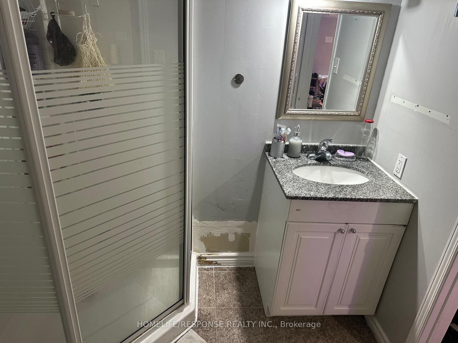 Photo 10 of Unit BASEMENT, 5695 Jenvic Grove, Mississauga, Churchill Meadows — HOMEH