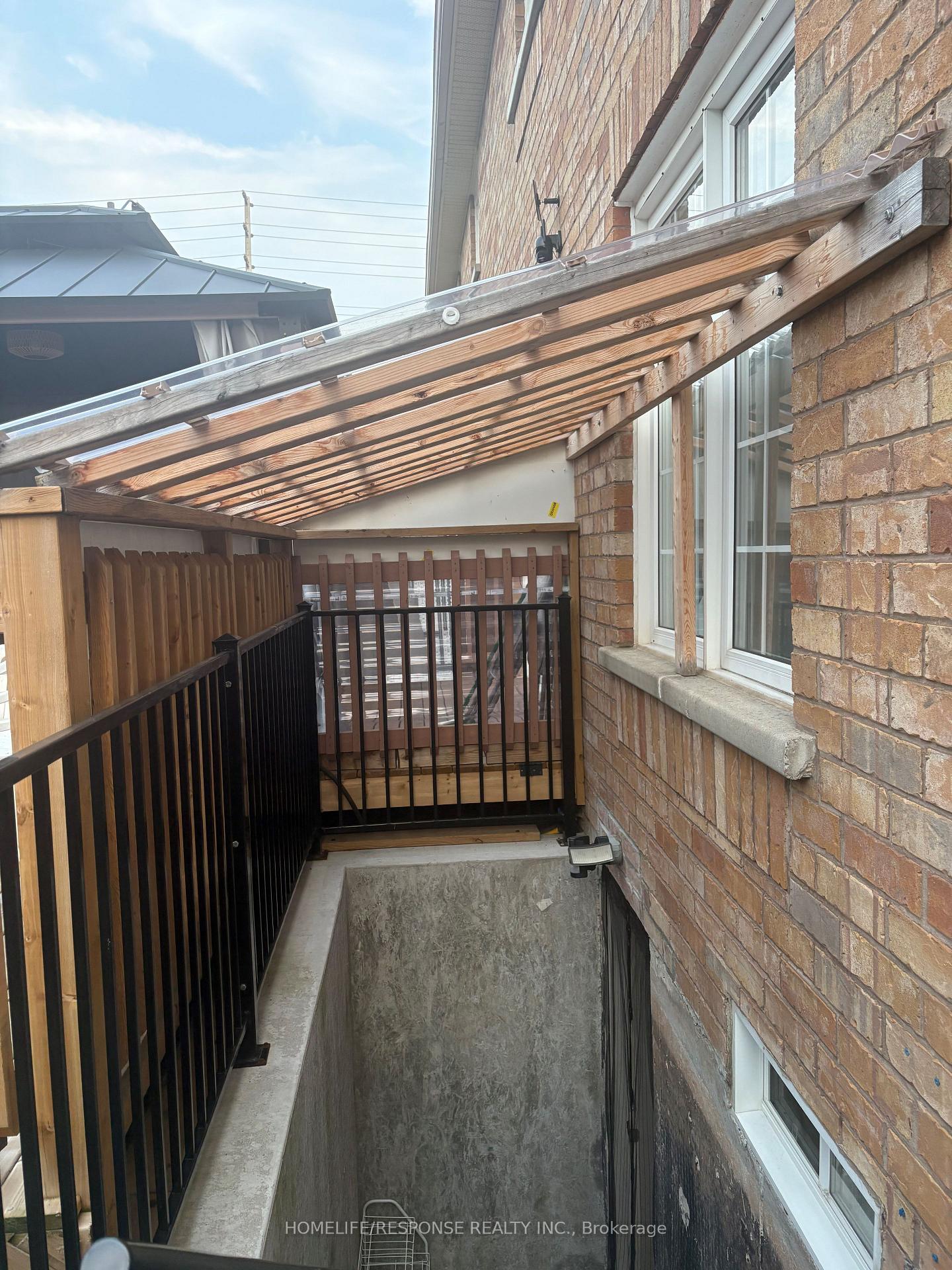 Photo 16 of Unit BASEMENT, 5695 Jenvic Grove, Mississauga, Churchill Meadows — HOMEH