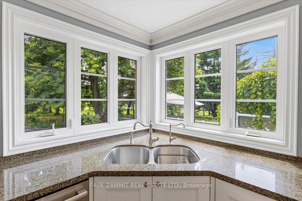 Photo 16 of 21 Kings Inn Trail, Markham, Bayview Fairway-Bayview Country Club Estates — HOMEH