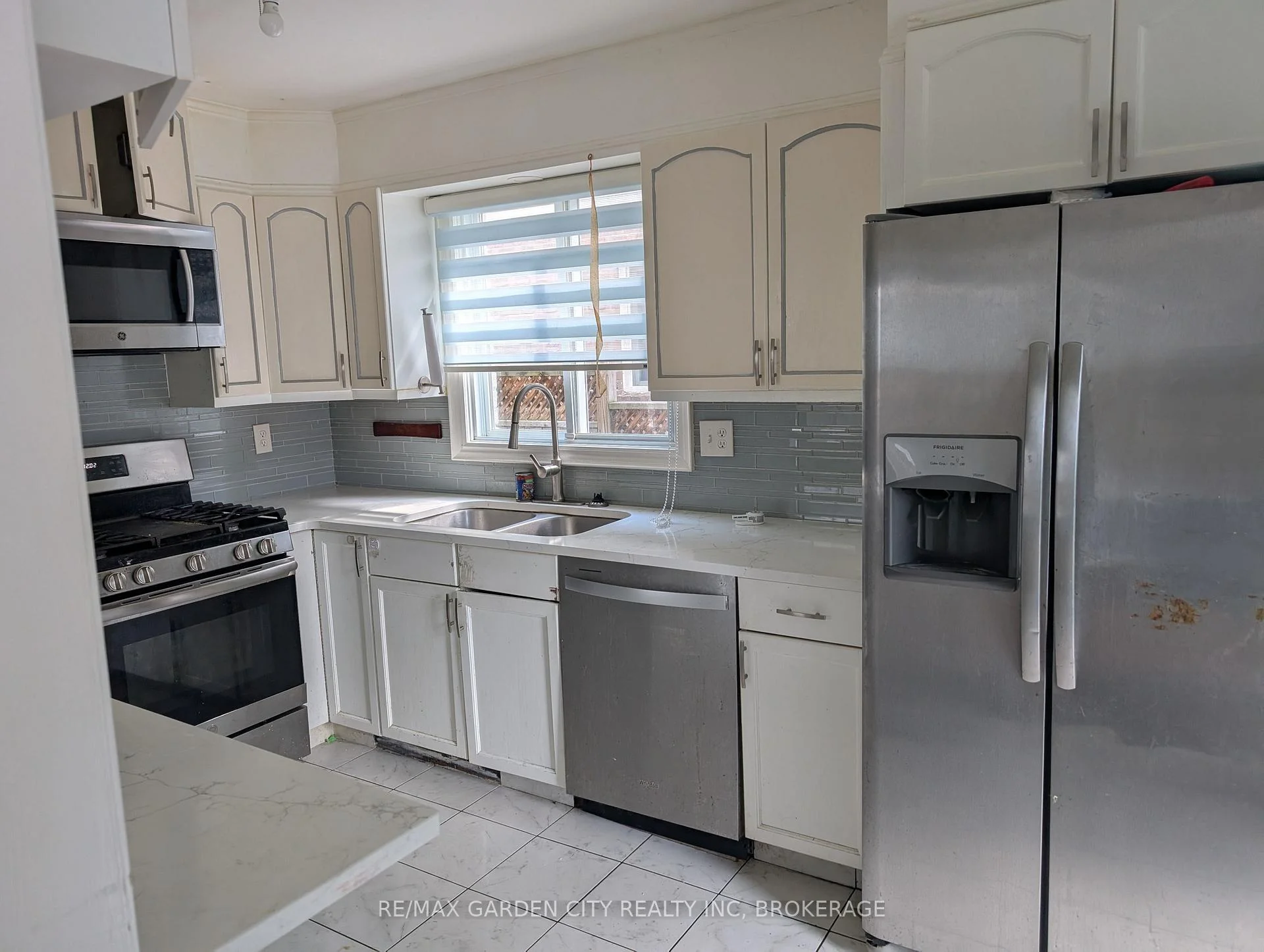 Photo 4 of 158 Summers Drive, Thorold, Confederation Heights — HOMEH
