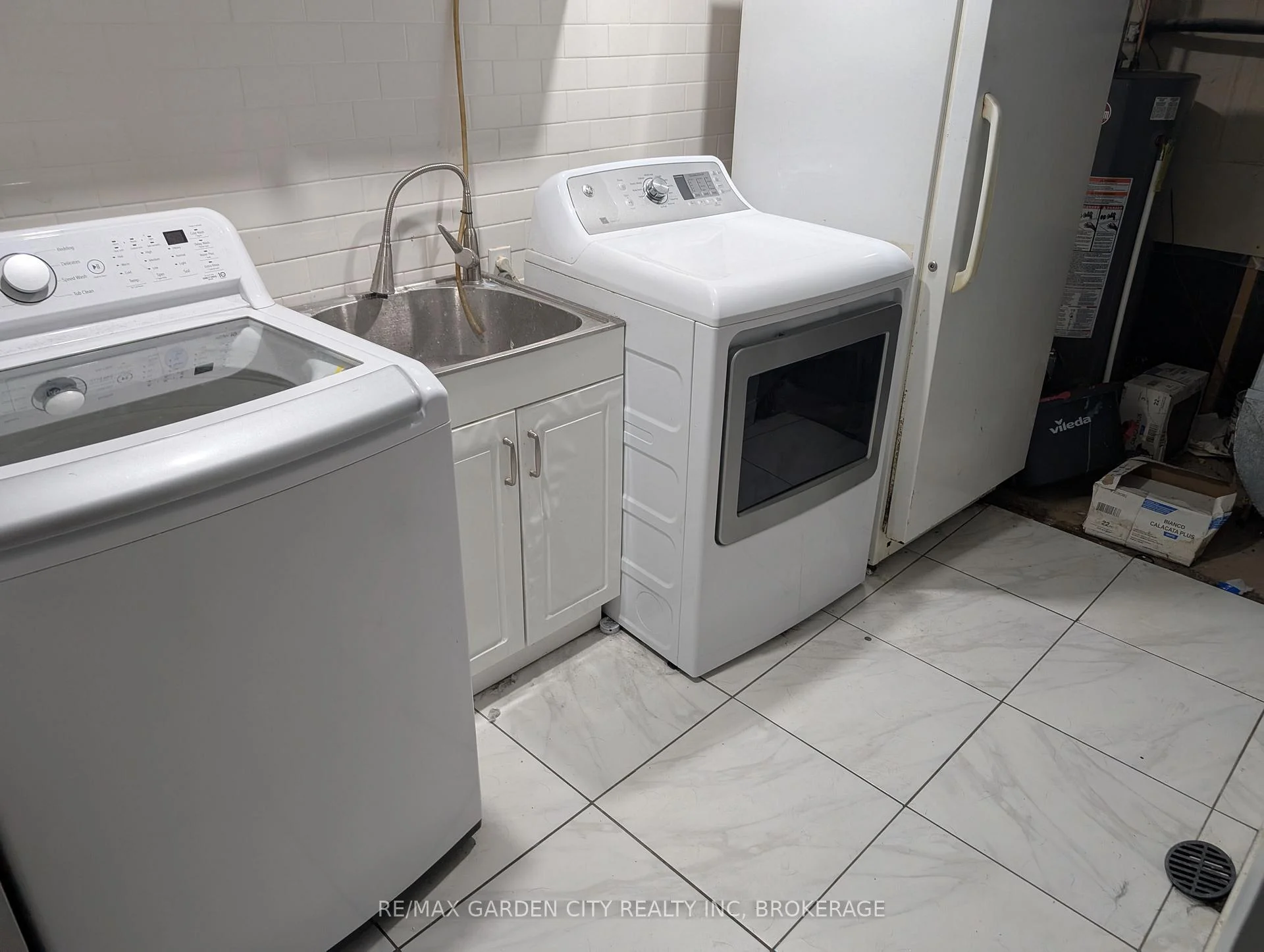Photo 18 of 158 Summers Drive, Thorold, Confederation Heights — HOMEH