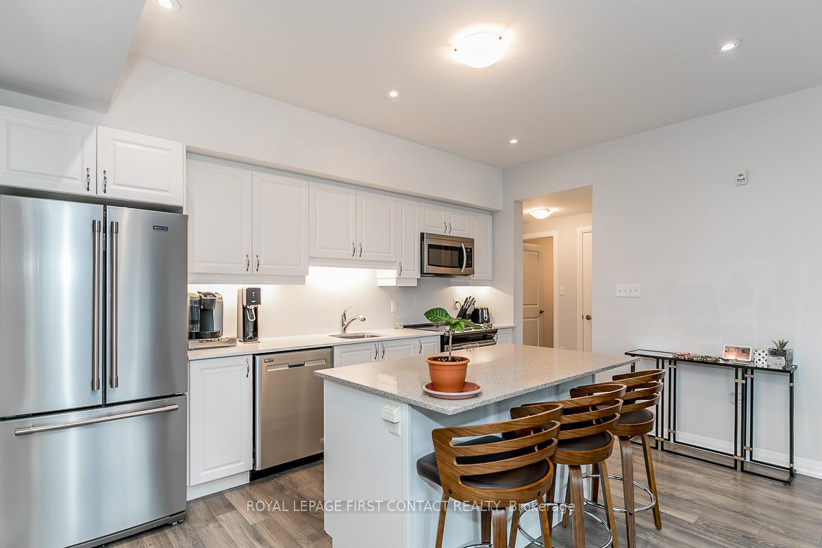 Photo 2 of Unit 501, 300 Essa Road, Barrie, 400 West — HOMEH