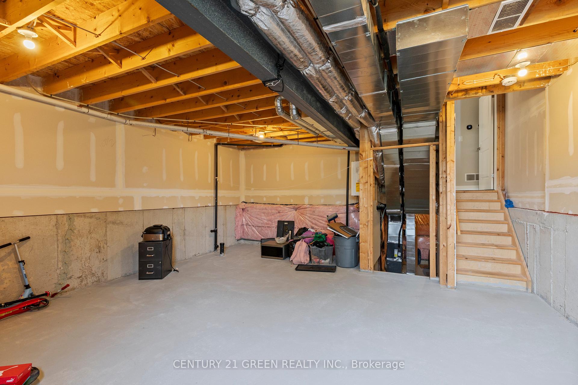 Photo 8 of 851 Sarnia Road, London, North M — HOMEH