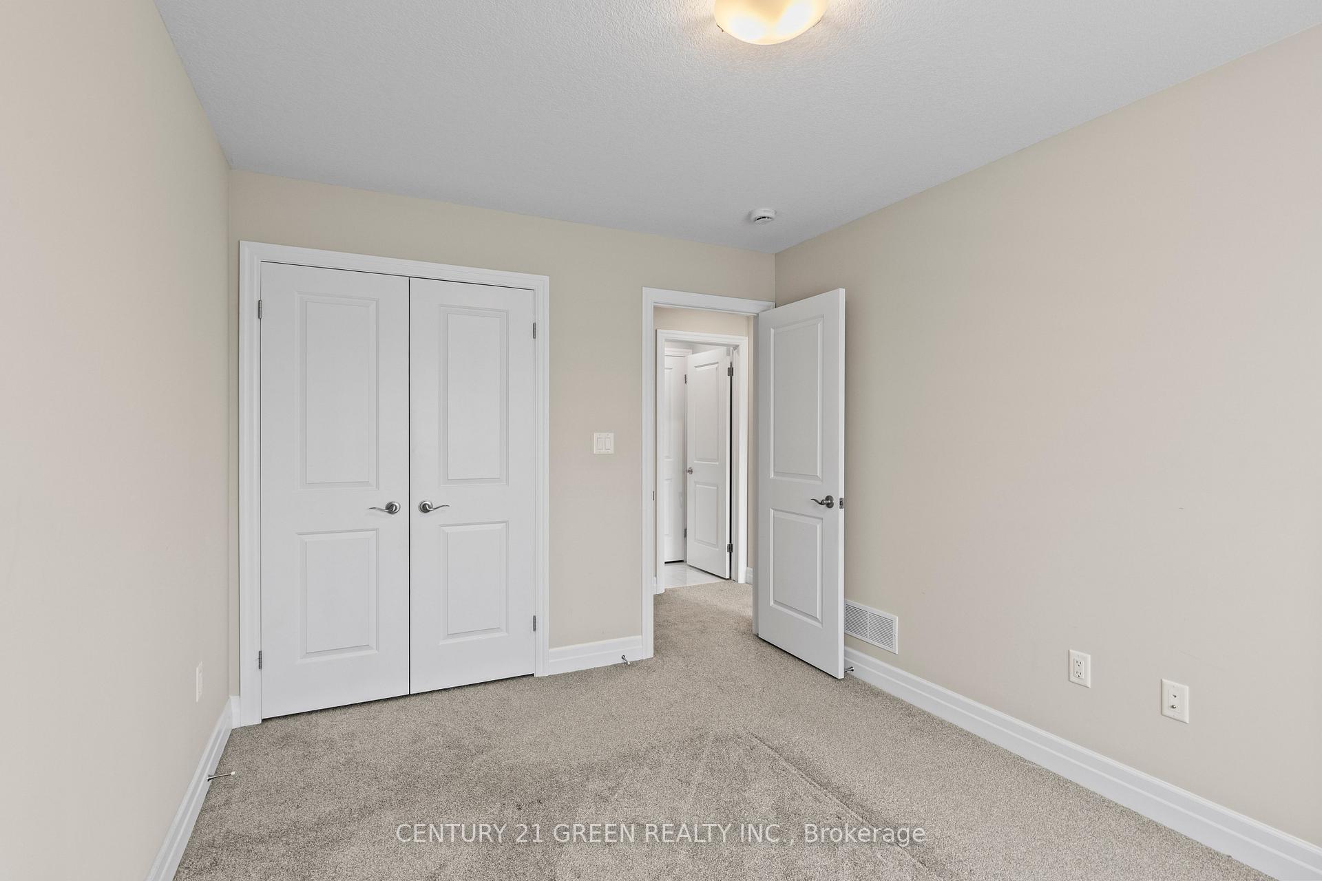 Photo 32 of 851 Sarnia Road, London, North M — HOMEH