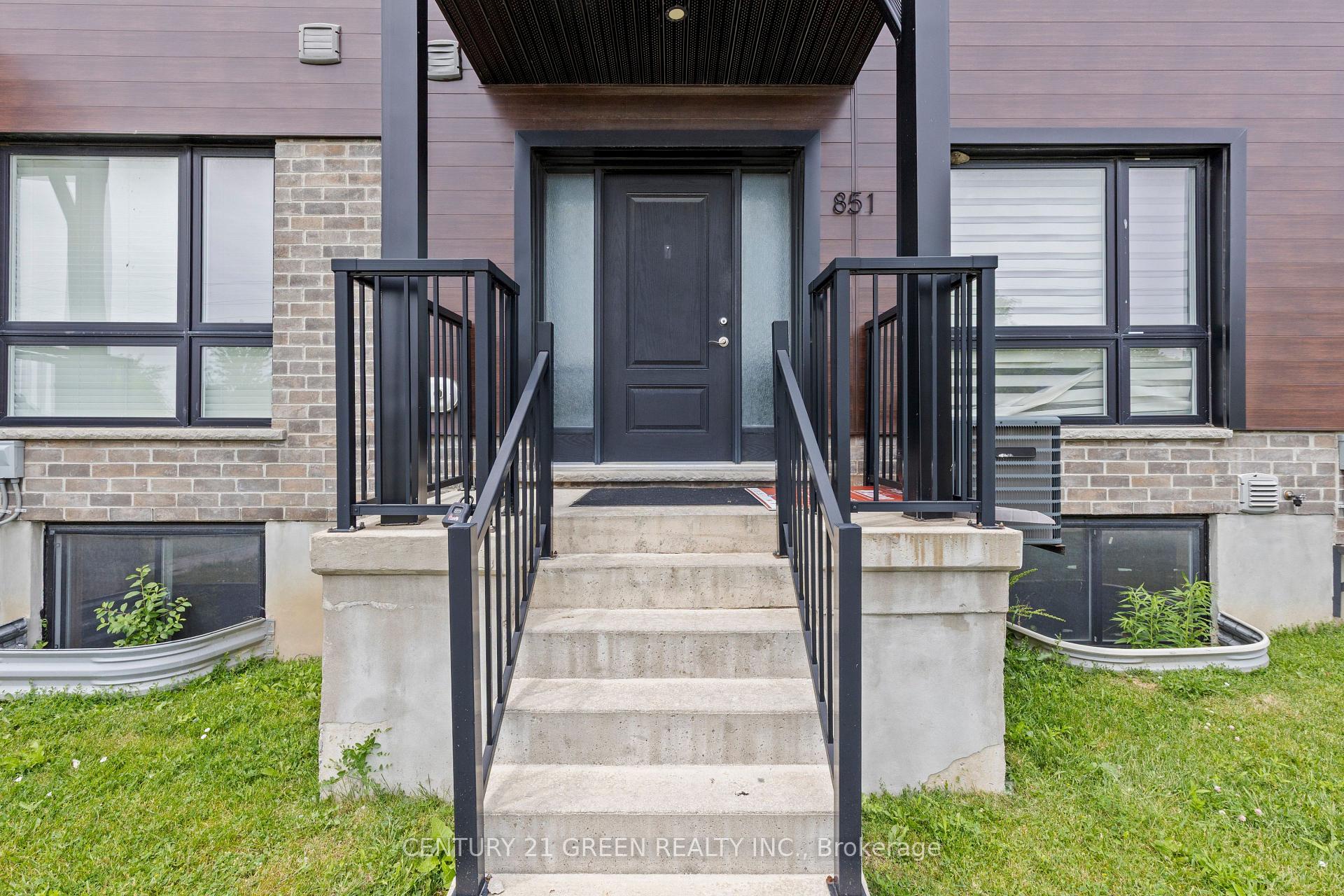 Photo 34 of 851 Sarnia Road, London, North M — HOMEH