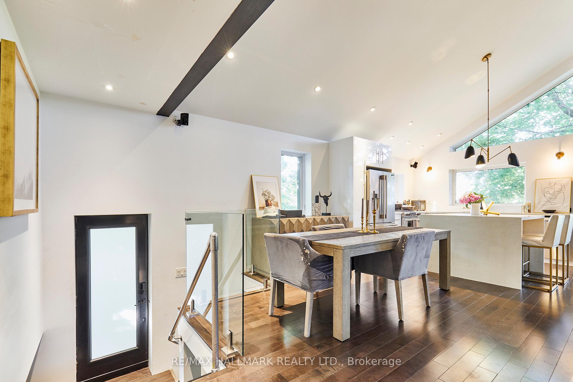 Photo 4 of 72 Sunnypoint Crescent, Scarborough, Cliffcrest — HOMEH