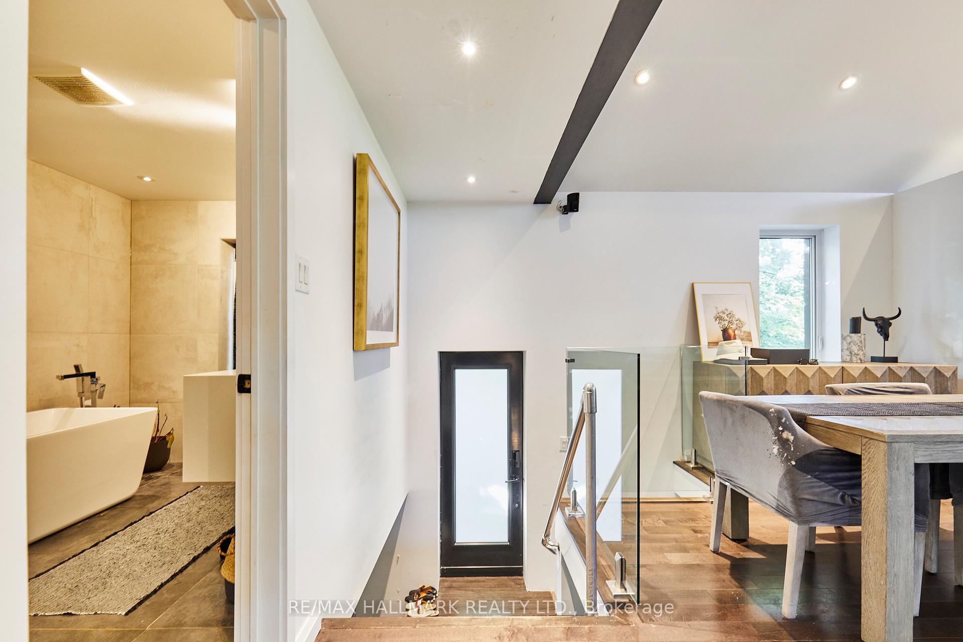 Photo 5 of 72 Sunnypoint Crescent, Scarborough, Cliffcrest — HOMEH
