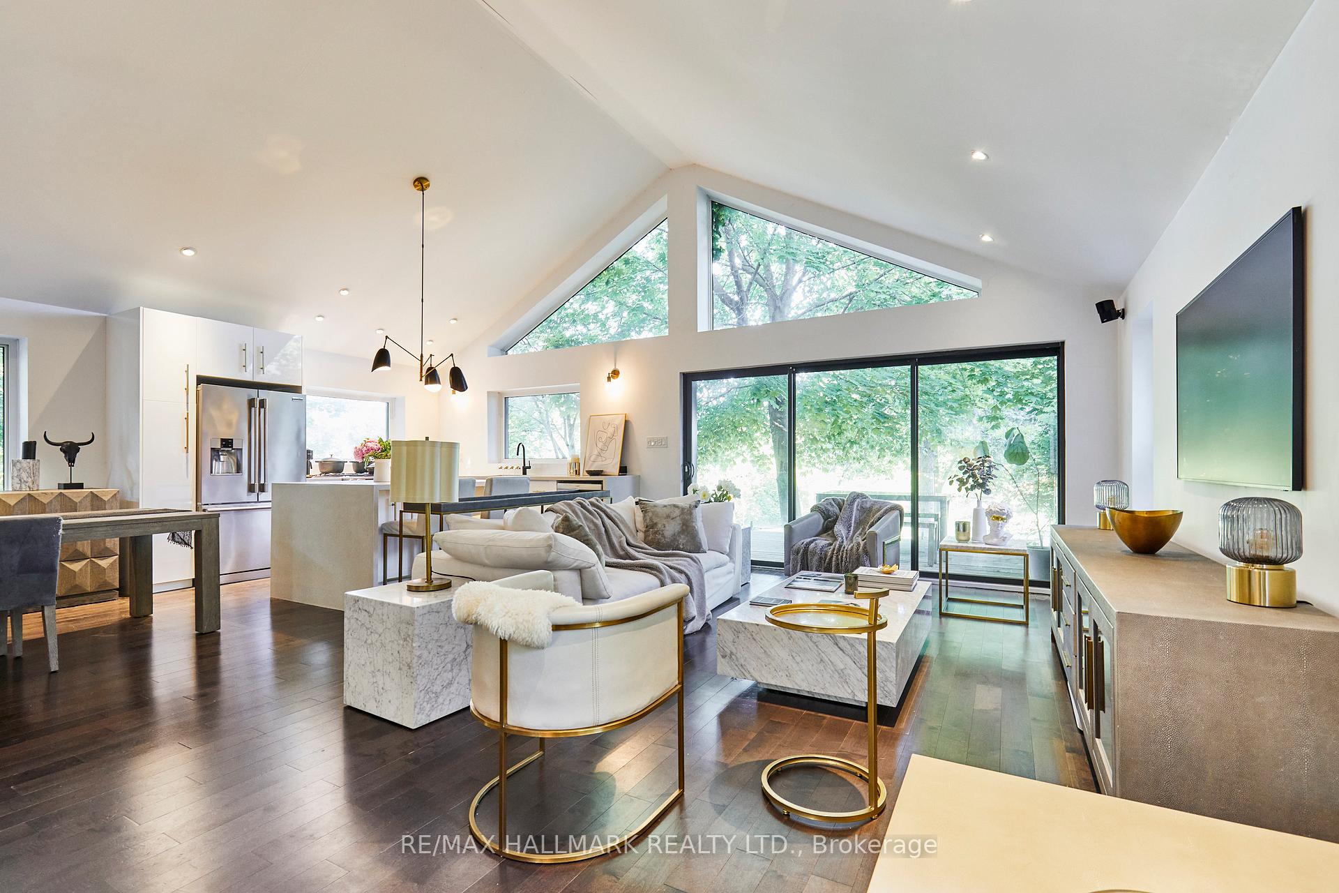 Photo 11 of 72 Sunnypoint Crescent, Scarborough, Cliffcrest — HOMEH