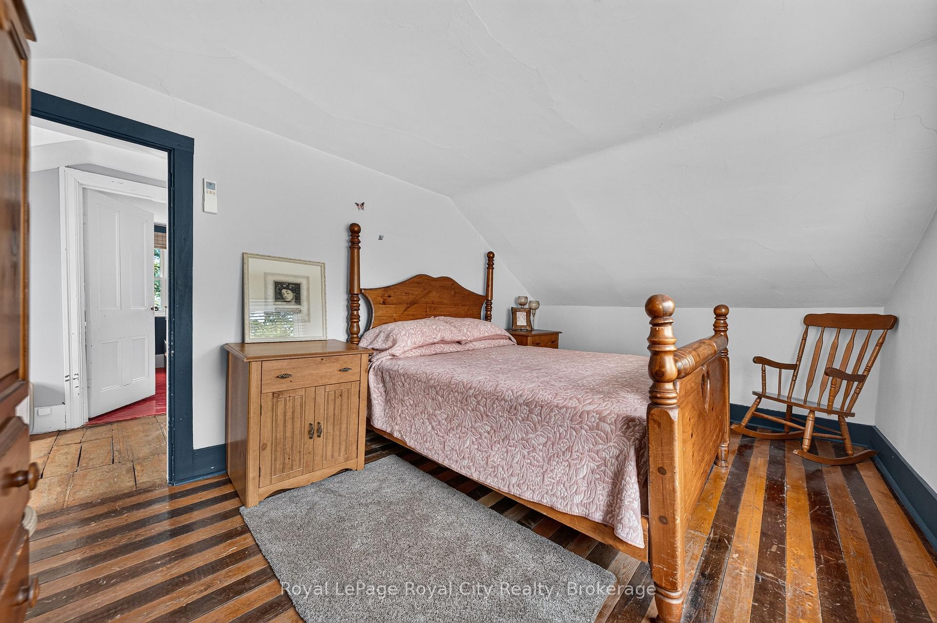 Photo 21 of 73 Queen Street, Puslinch, Morriston — HOMEH
