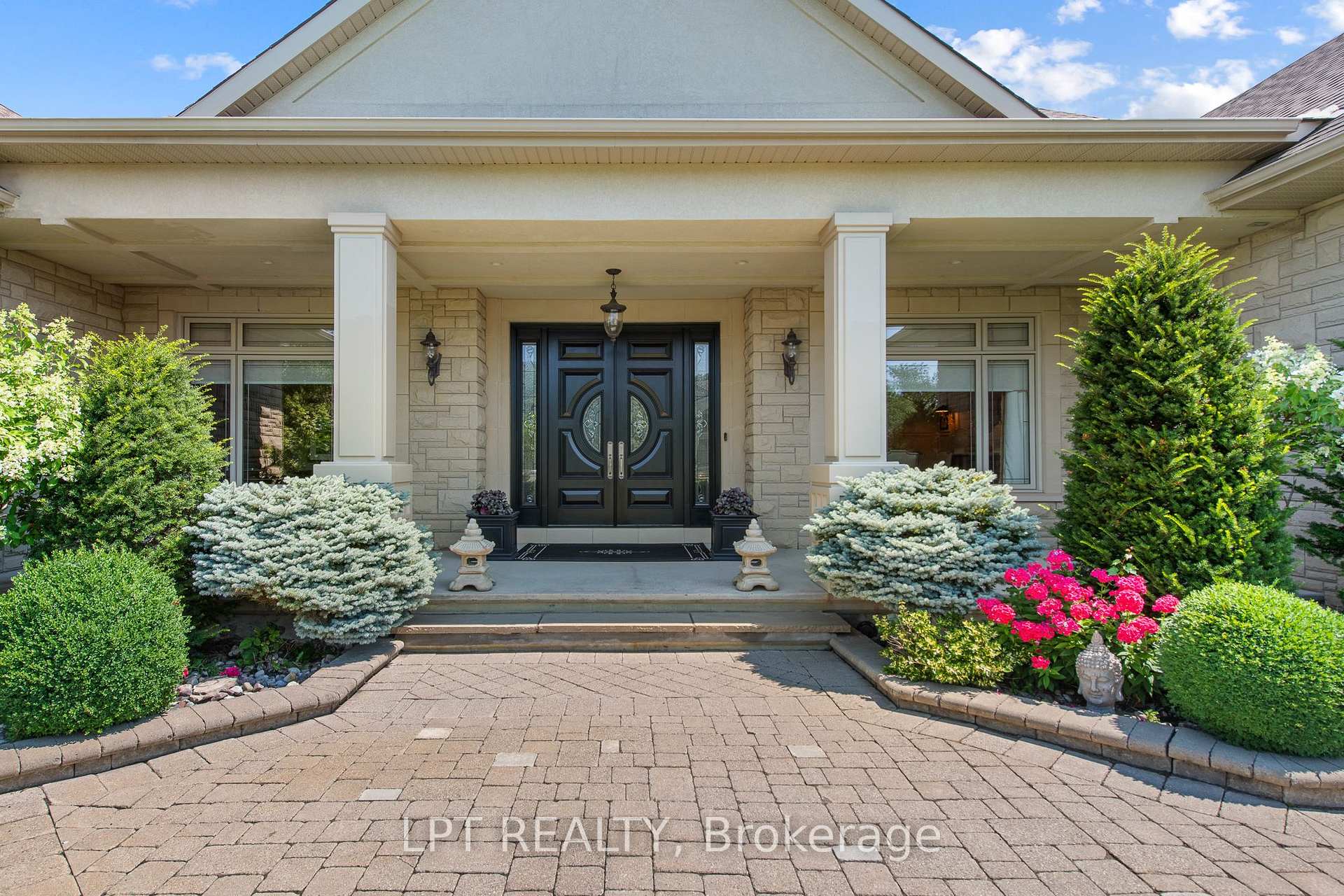 Photo 6 of 431 Lockmaster Crescent, Ottawa, Manotick Village & Manotick Estates — HOMEH