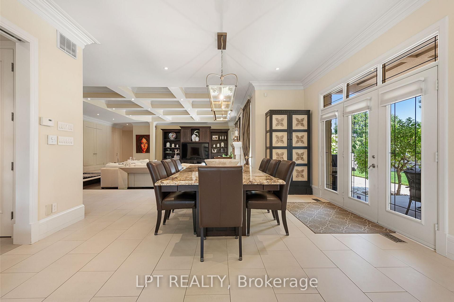 Photo 17 of 431 Lockmaster Crescent, Ottawa, Manotick Village & Manotick Estates — HOMEH