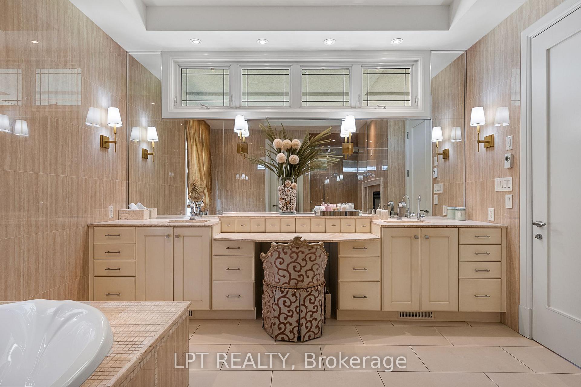 Photo 24 of 431 Lockmaster Crescent, Ottawa, Manotick Village & Manotick Estates — HOMEH