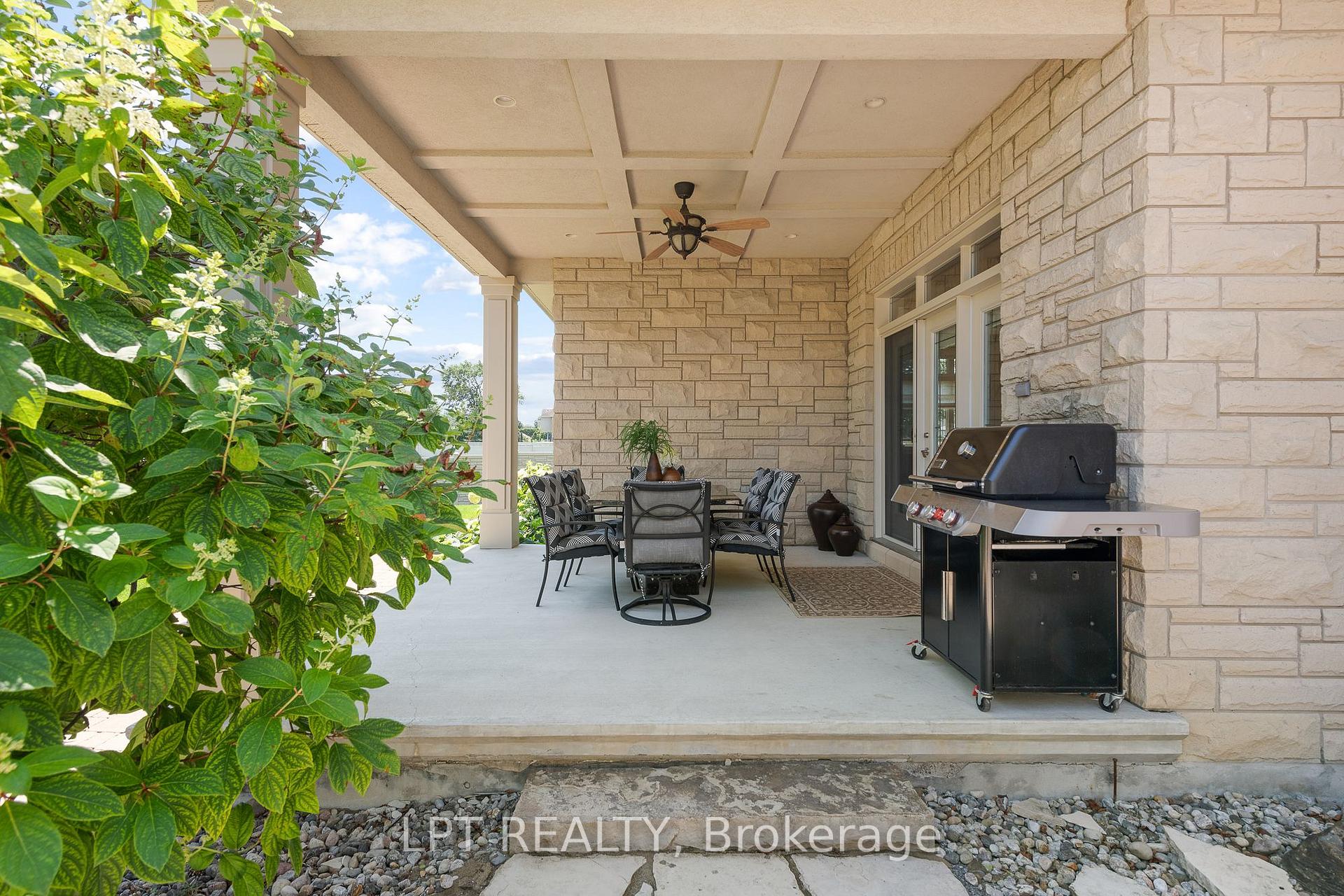 Photo 44 of 431 Lockmaster Crescent, Ottawa, Manotick Village & Manotick Estates — HOMEH