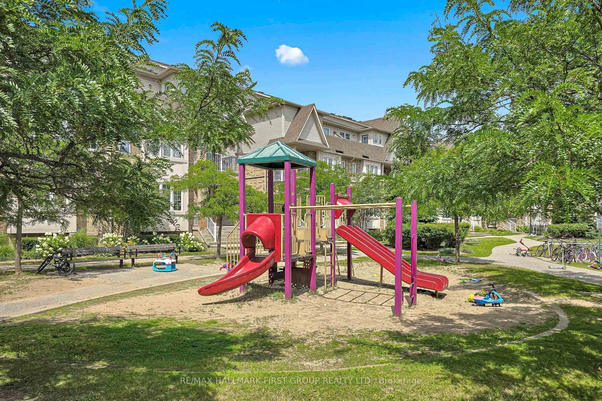 Photo 24 of Unit 34, 42 Pinery Trail, Scarborough, Malvern — HOMEH