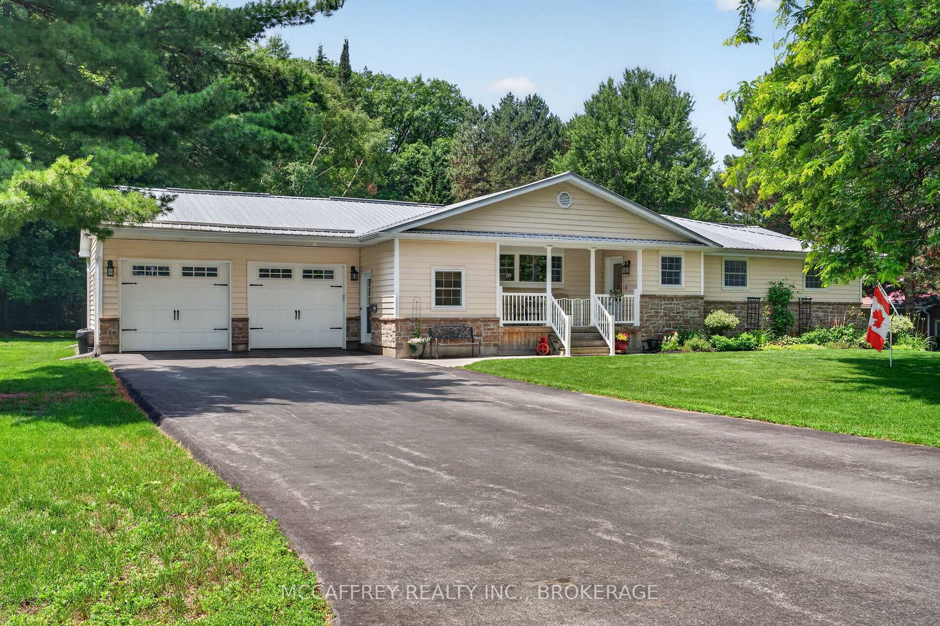 Photo 4 of 62 Edgewood Drive, Greater Napanee, Greater Napanee — HOMEH
