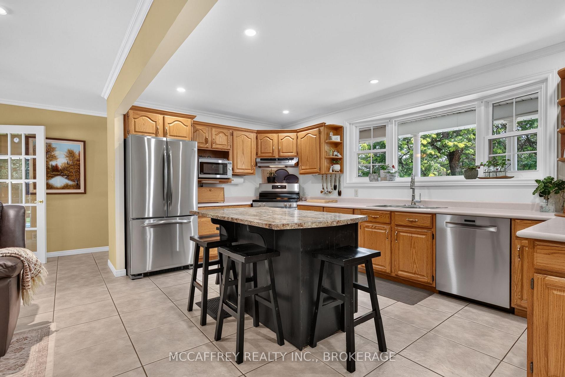 Photo 13 of 62 Edgewood Drive, Greater Napanee, Greater Napanee — HOMEH