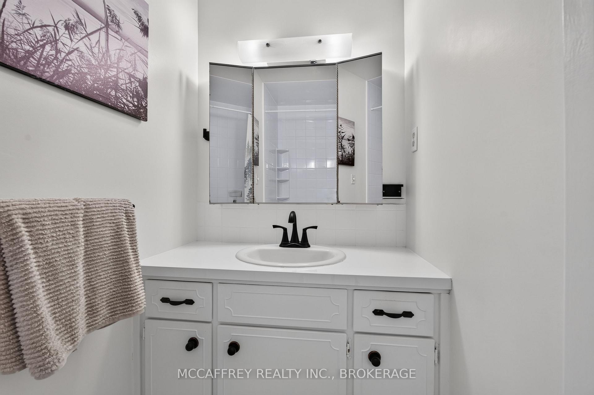 Photo 23 of 62 Edgewood Drive, Greater Napanee, Greater Napanee — HOMEH