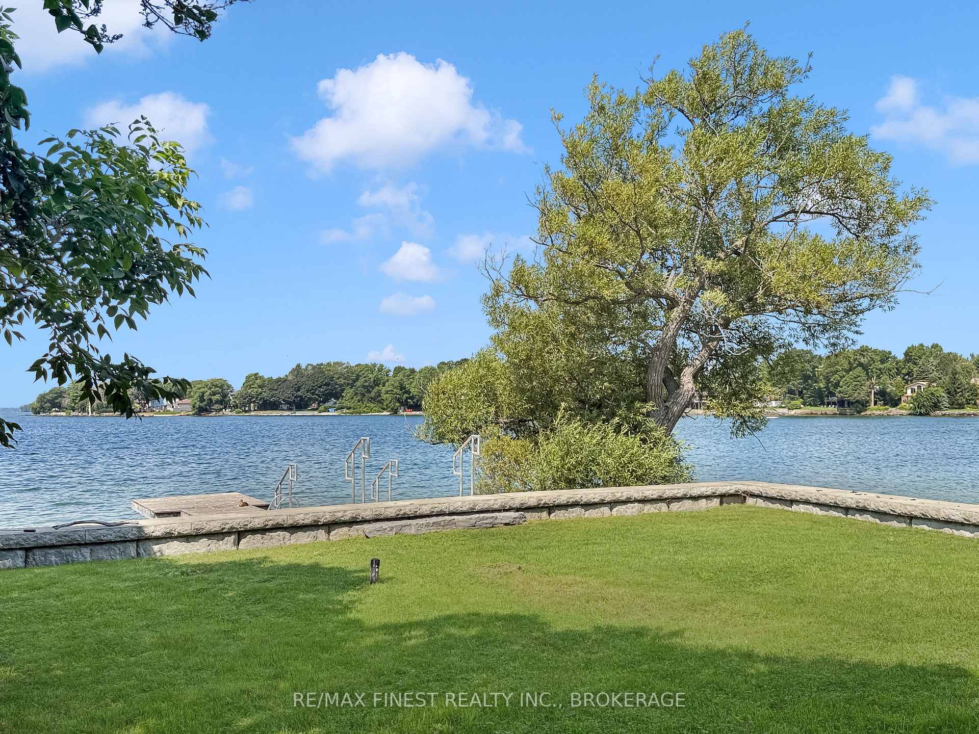 Photo 5 of 9 Point Crescent, Kingston, City SouthWest — HOMEH