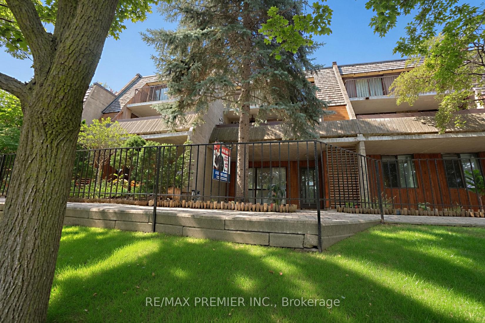 Front of Unit 51, 1250 Mississauga Valley Boulevard