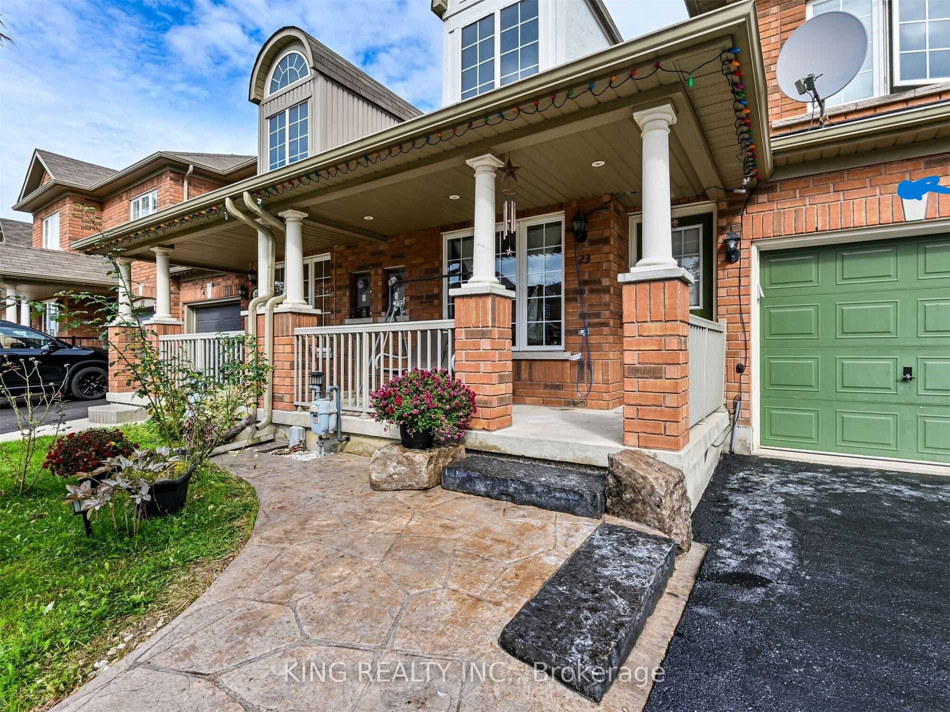 Photo 2 of 23 Wall Street, Brampton, Sandringham-Wellington — HOMEH
