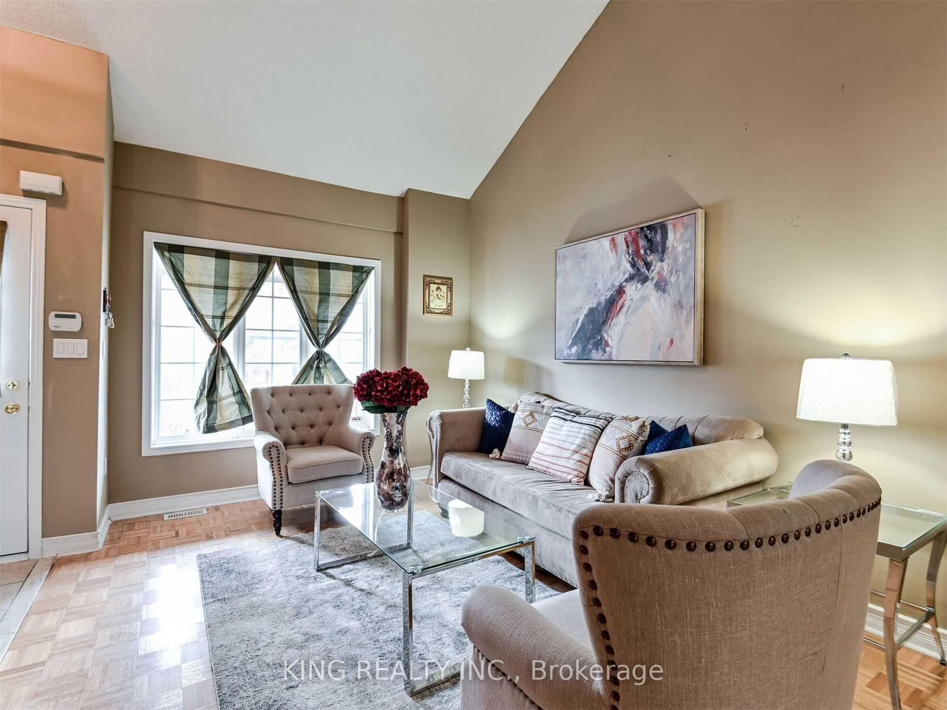 Photo 6 of 23 Wall Street, Brampton, Sandringham-Wellington — HOMEH