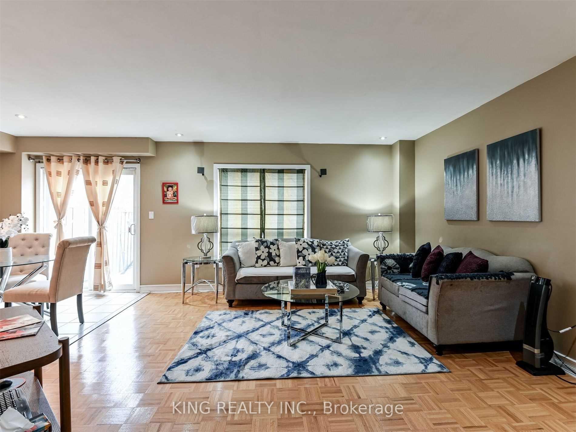 Photo 8 of 23 Wall Street, Brampton, Sandringham-Wellington — HOMEH