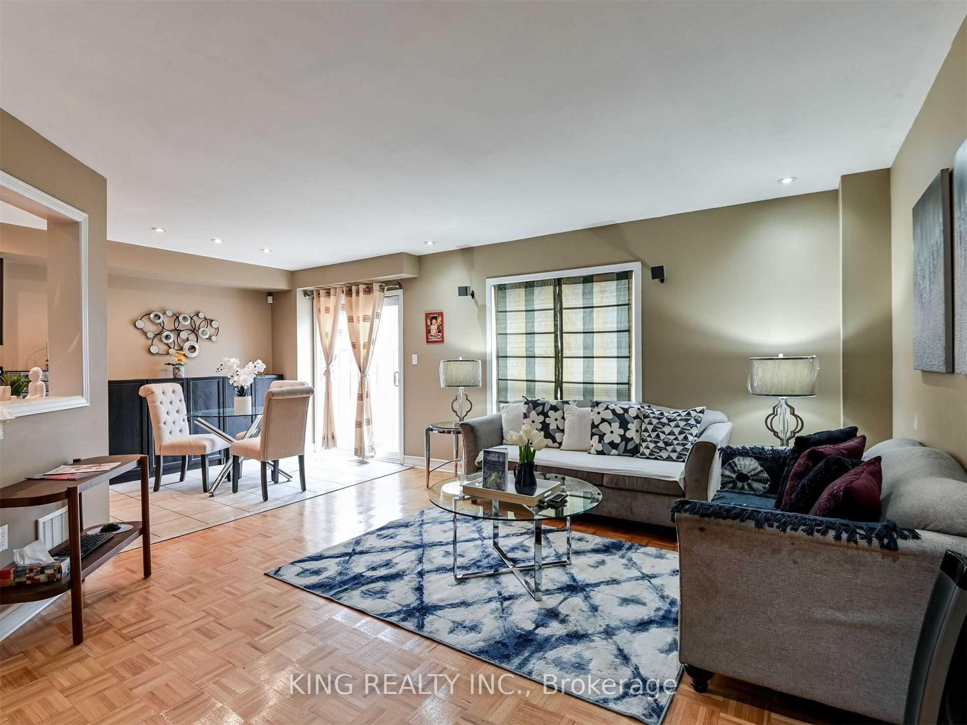 Photo 9 of 23 Wall Street, Brampton, Sandringham-Wellington — HOMEH