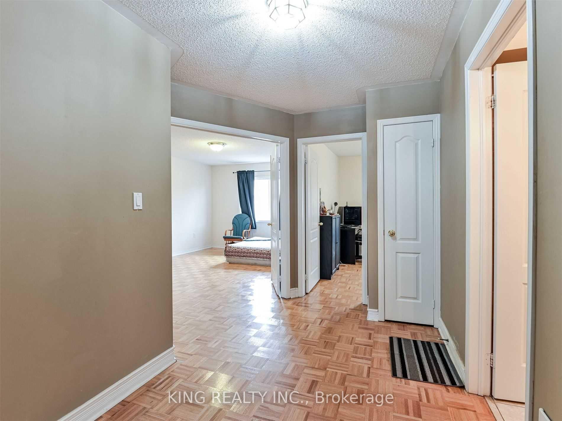 Photo 14 of 23 Wall Street, Brampton, Sandringham-Wellington — HOMEH