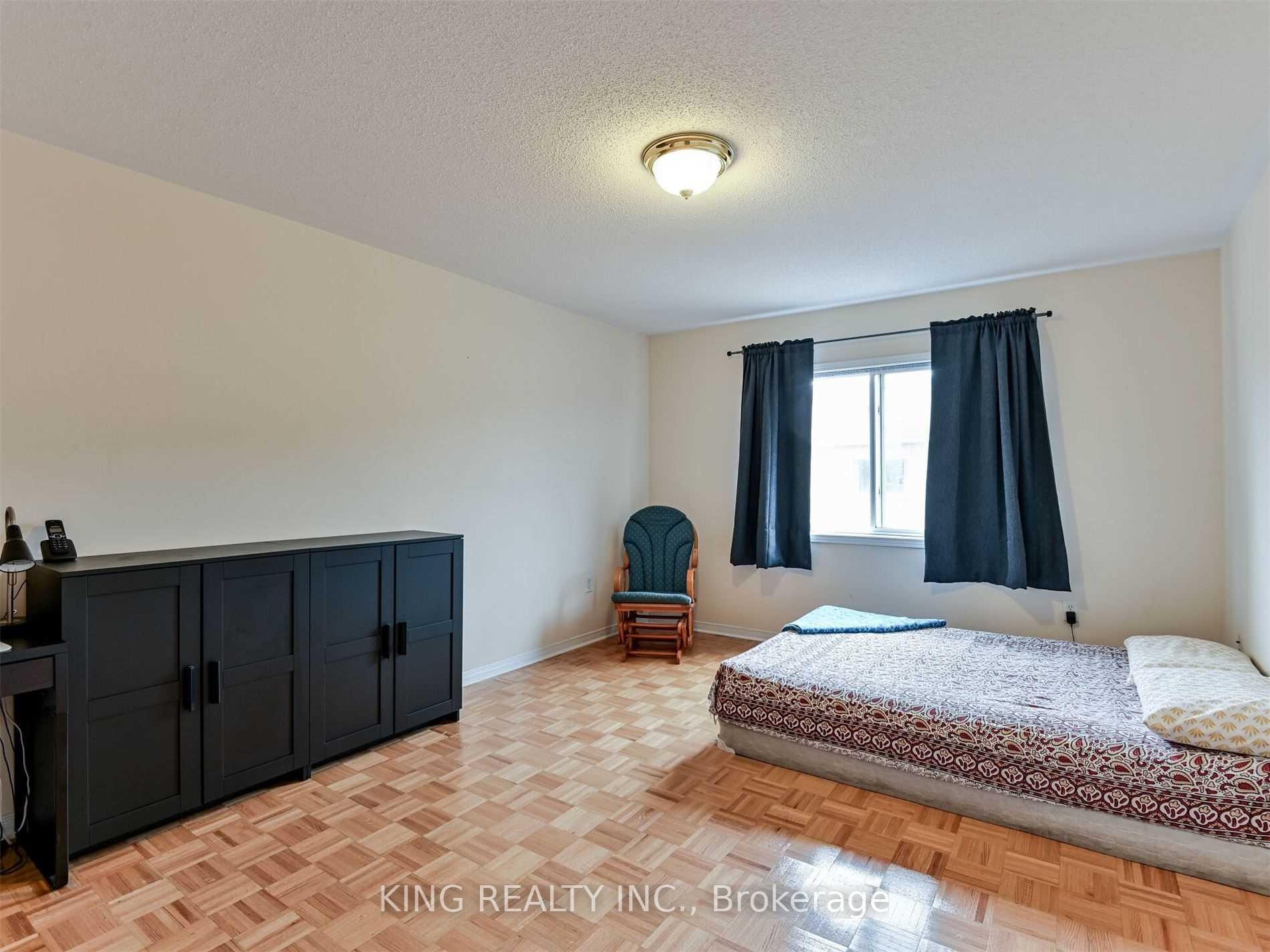 Photo 17 of 23 Wall Street, Brampton, Sandringham-Wellington — HOMEH