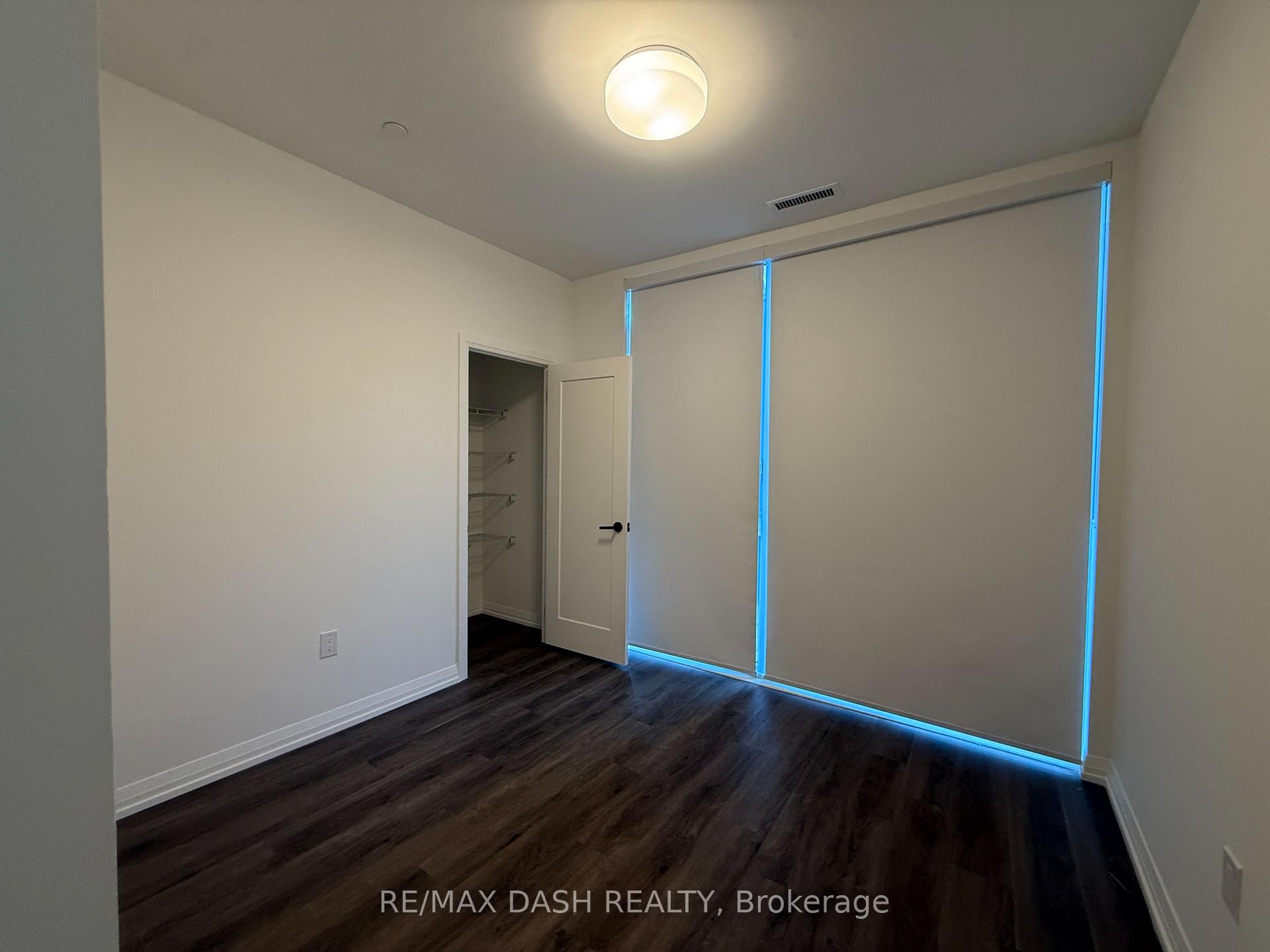 Photo 6 of Unit 401, 280 Dundas Street W, Toronto, University — HOMEH