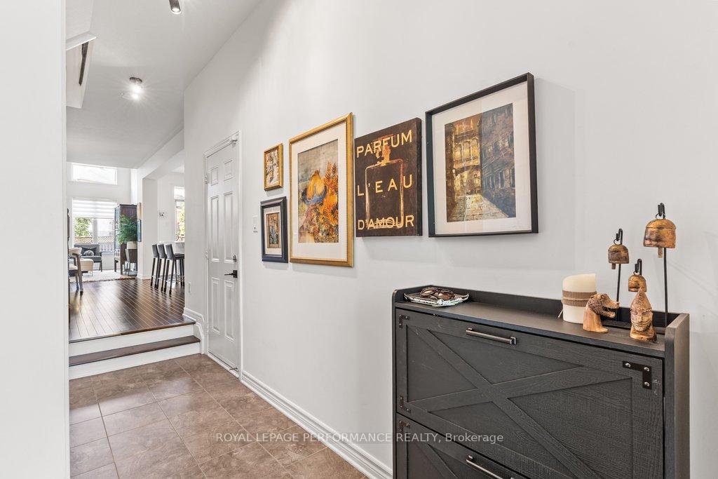 Photo 4 of 216 Badgeley Avenue, Ottawa, Kanata - Kanata Lakes/Heritage Hills — HOMEH