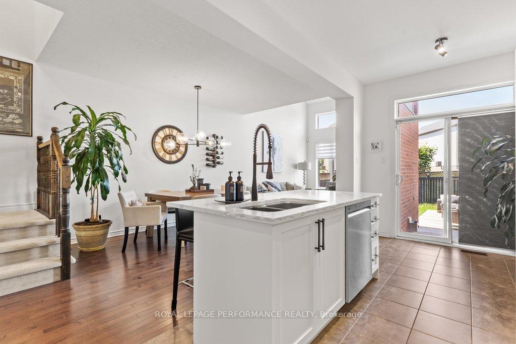 Photo 14 of 216 Badgeley Avenue, Ottawa, Kanata - Kanata Lakes/Heritage Hills — HOMEH
