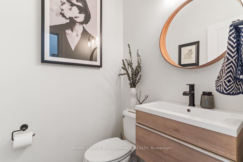 Photo 23 of 216 Badgeley Avenue, Ottawa, Kanata - Kanata Lakes/Heritage Hills — HOMEH