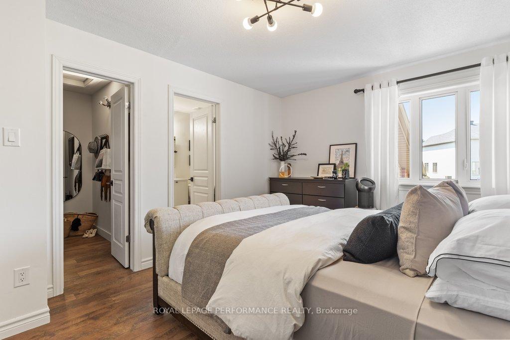 Photo 26 of 216 Badgeley Avenue, Ottawa, Kanata - Kanata Lakes/Heritage Hills — HOMEH