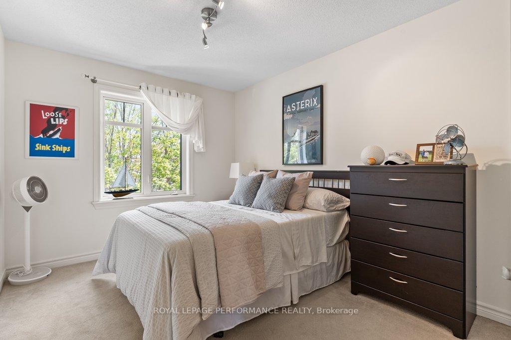 Photo 34 of 216 Badgeley Avenue, Ottawa, Kanata - Kanata Lakes/Heritage Hills — HOMEH