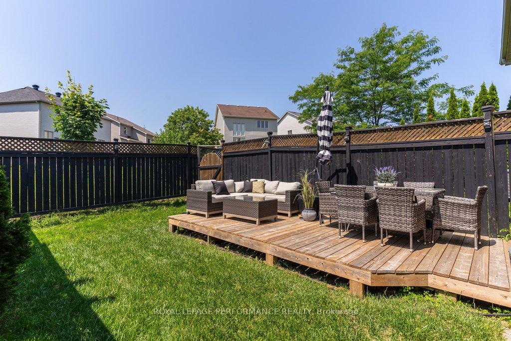 Photo 41 of 216 Badgeley Avenue, Ottawa, Kanata - Kanata Lakes/Heritage Hills — HOMEH