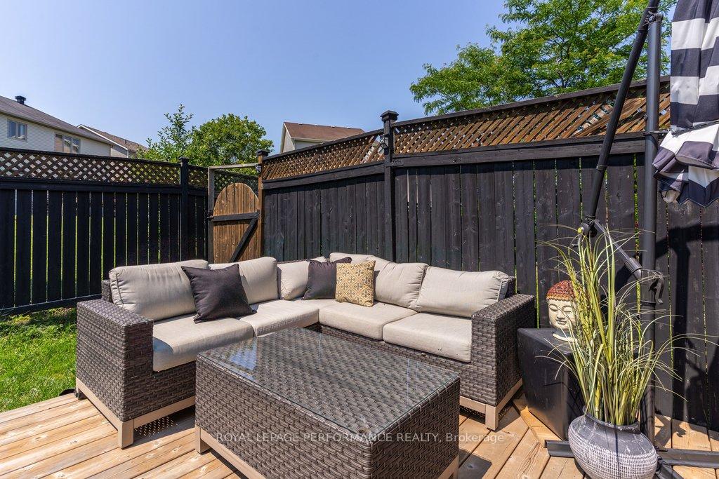 Photo 44 of 216 Badgeley Avenue, Ottawa, Kanata - Kanata Lakes/Heritage Hills — HOMEH