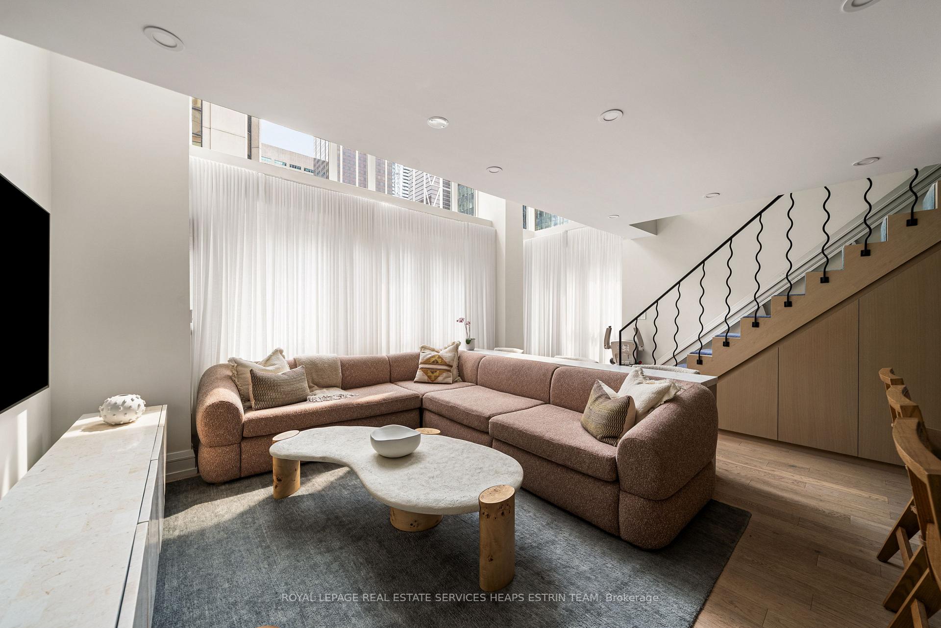 Photo 5 of Unit 710, 80 Cumberland Street, Toronto, The Annex — HOMEH