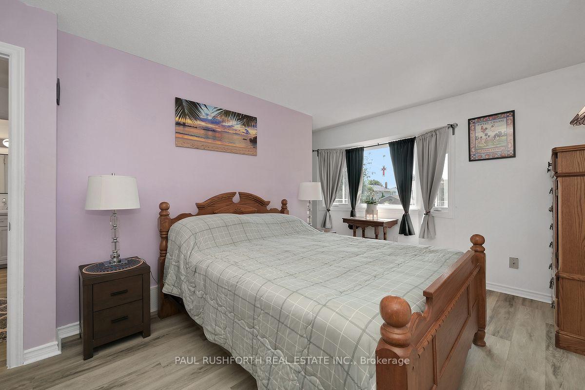 Photo 17 of 289 Kennedy Lane E, Ottawa, Bilberry Creek/Queenswood Heights — HOMEH