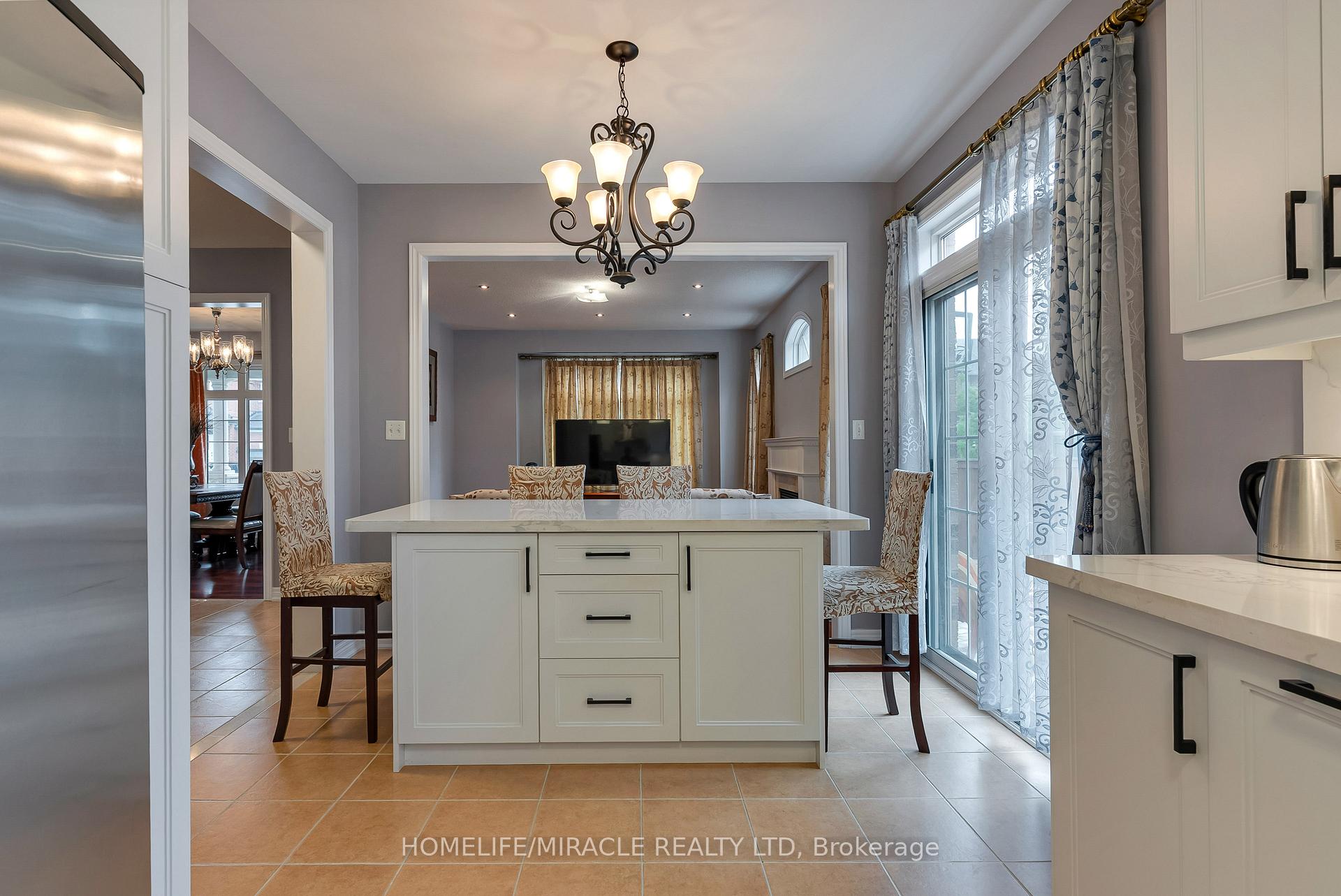 Photo 16 of 9 Peridot Road, Brampton, Bram East — HOMEH