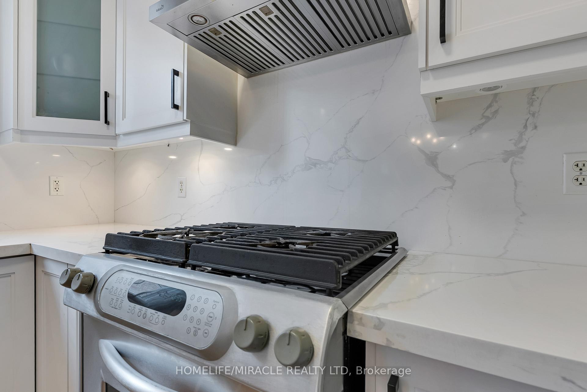 Photo 21 of 9 Peridot Road, Brampton, Bram East — HOMEH
