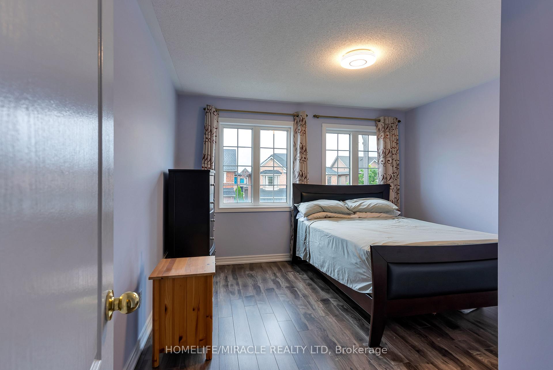 Photo 37 of 9 Peridot Road, Brampton, Bram East — HOMEH