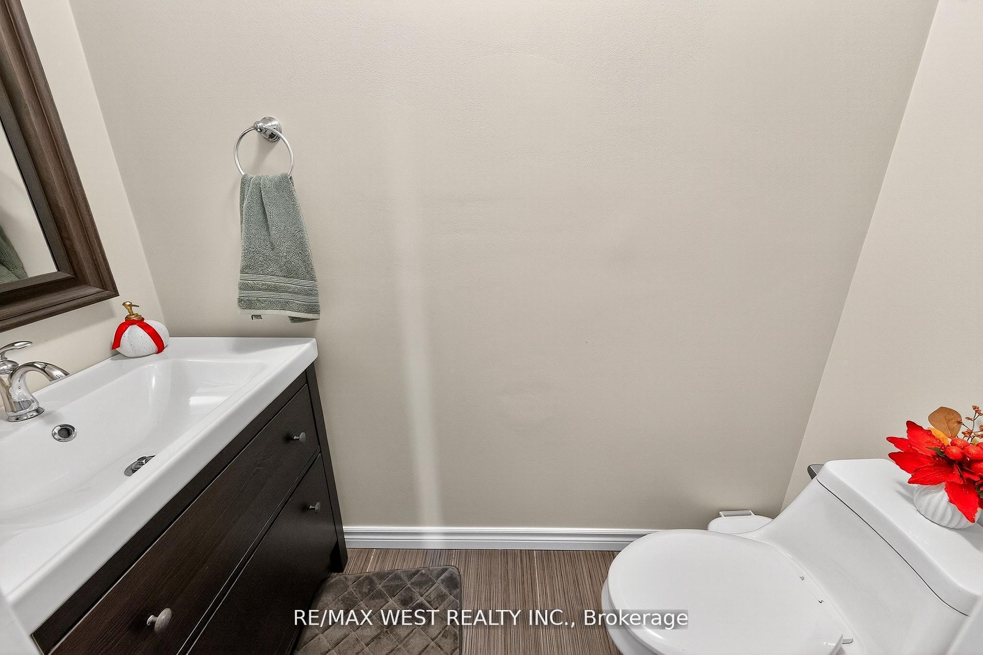 Photo 20 of 100 Kerr Boulevard, New Tecumseth, Alliston — HOMEH